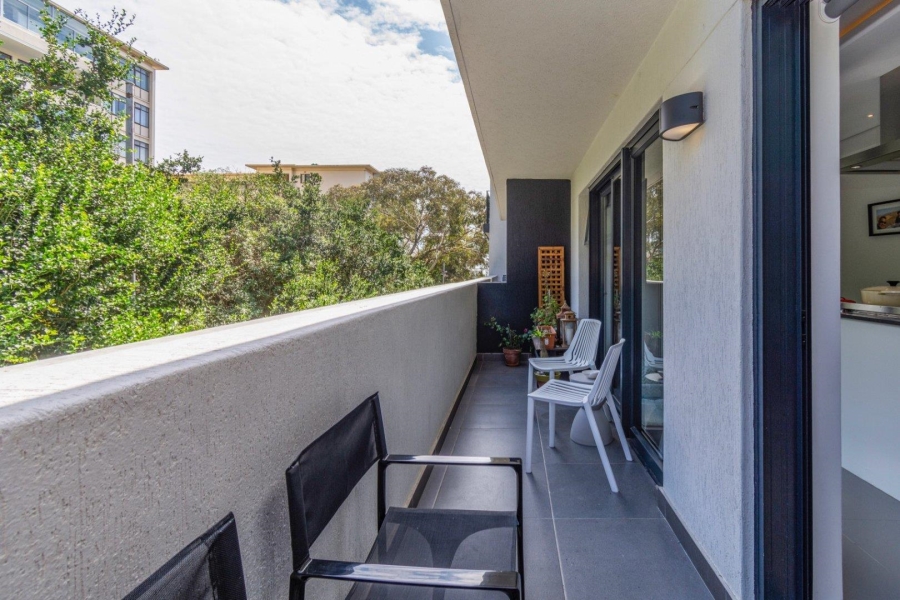 2 Bedroom Property for Sale in Sea Point Western Cape